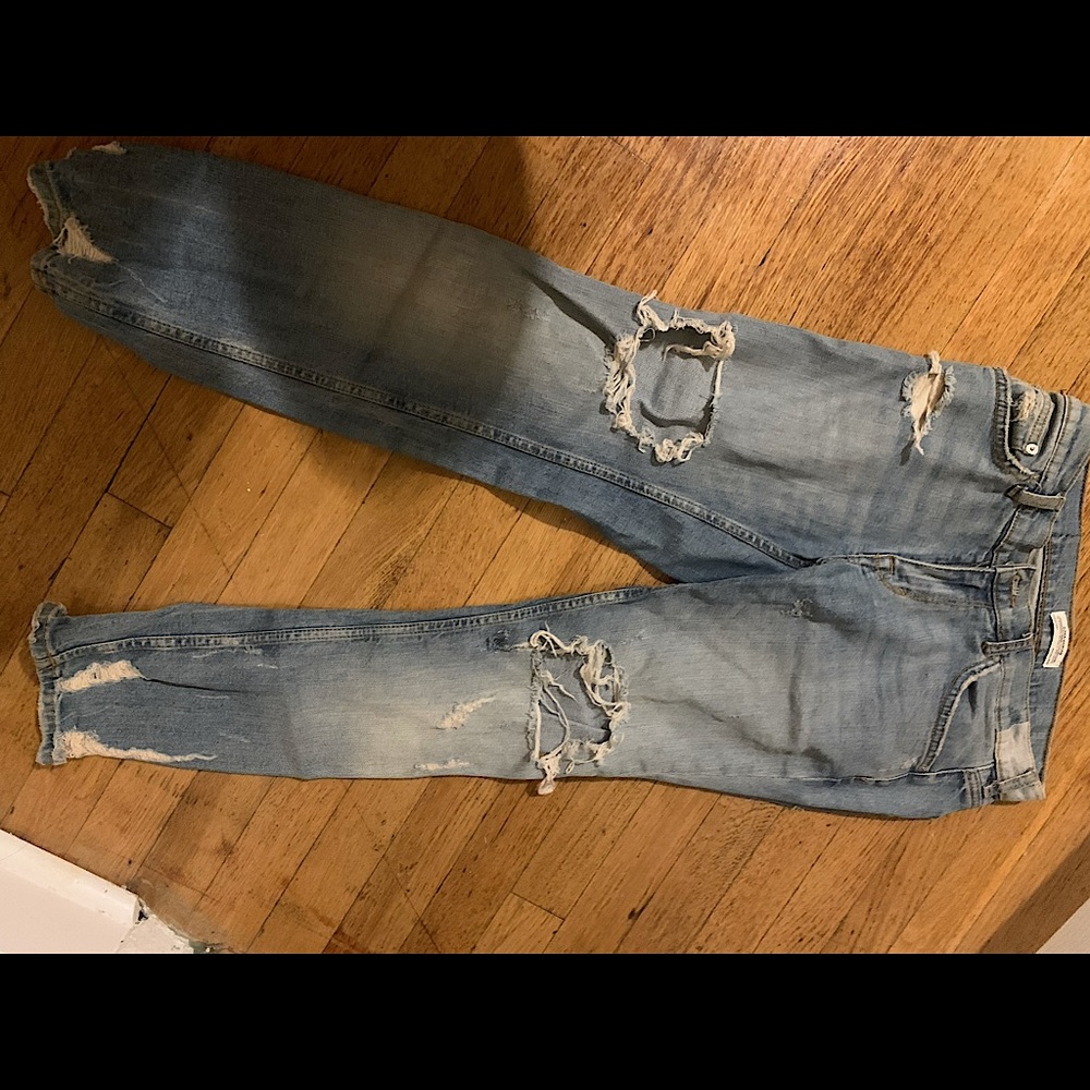 Zara distressed jean
